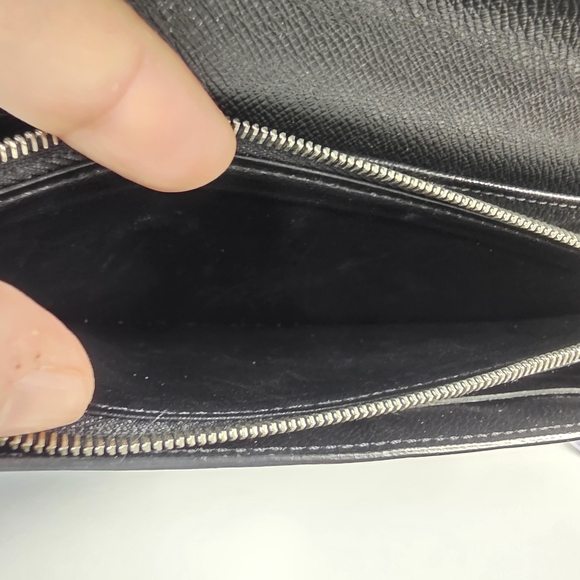Louis Vuitton Black Epi Leather Sarah Wallet | Entrupy COA - Picture 12 of 13